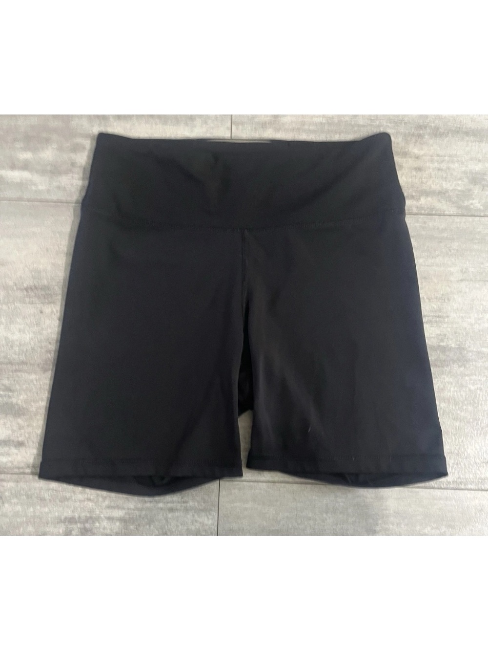 Old Navy Black High-Rise Bike Shorts, Medium